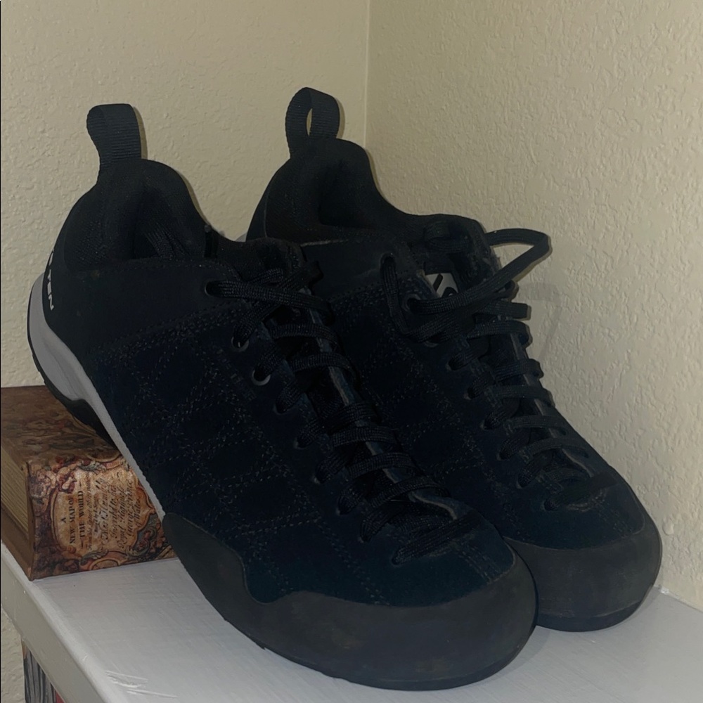 5.10 Five Ten Guide Tennie Approach Shoes - Women's size 7